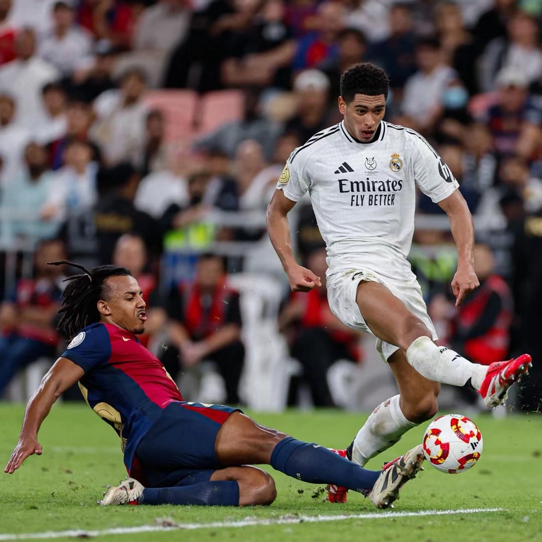 巴塞罗那前锋连续多场比赛破门，豪取进球王