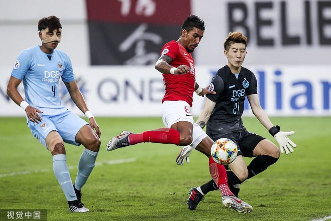 包含悉尼战胜对手，晋级名额悬在眼前的词条