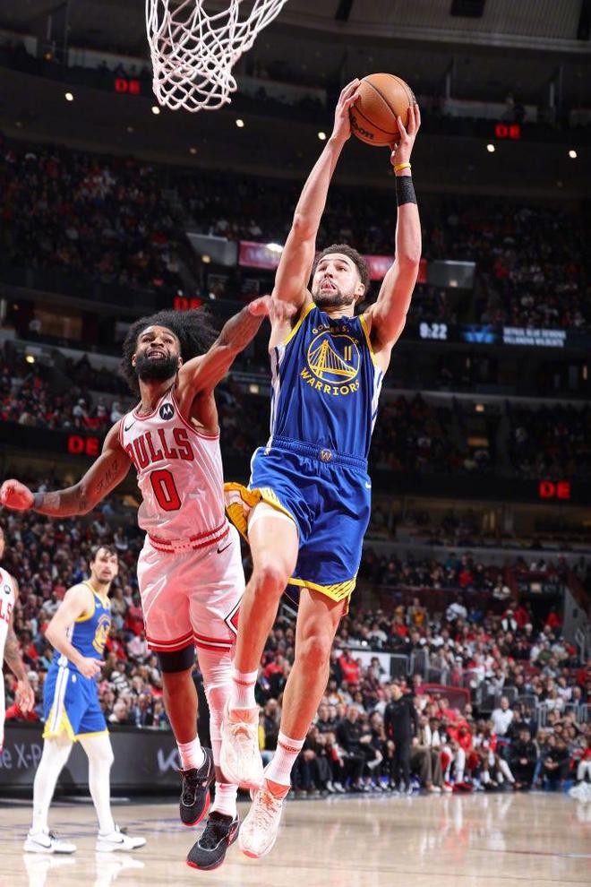 关于公牛队主场告捷，取得关键胜利的信息