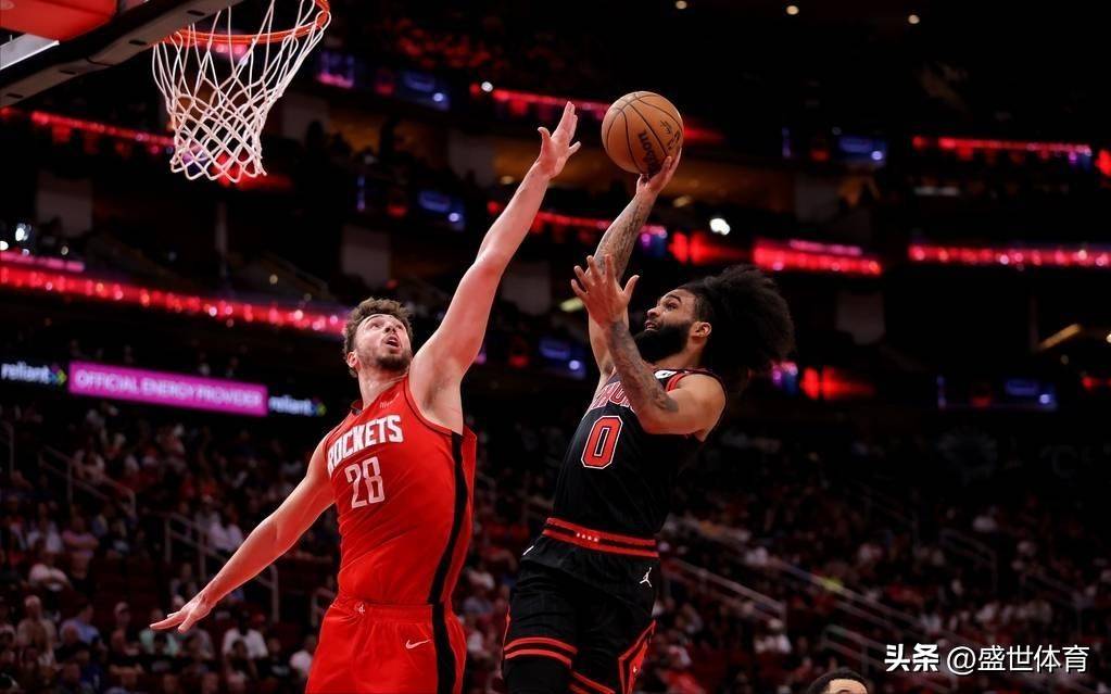 火箭主场逆袭76人，继续保持不败