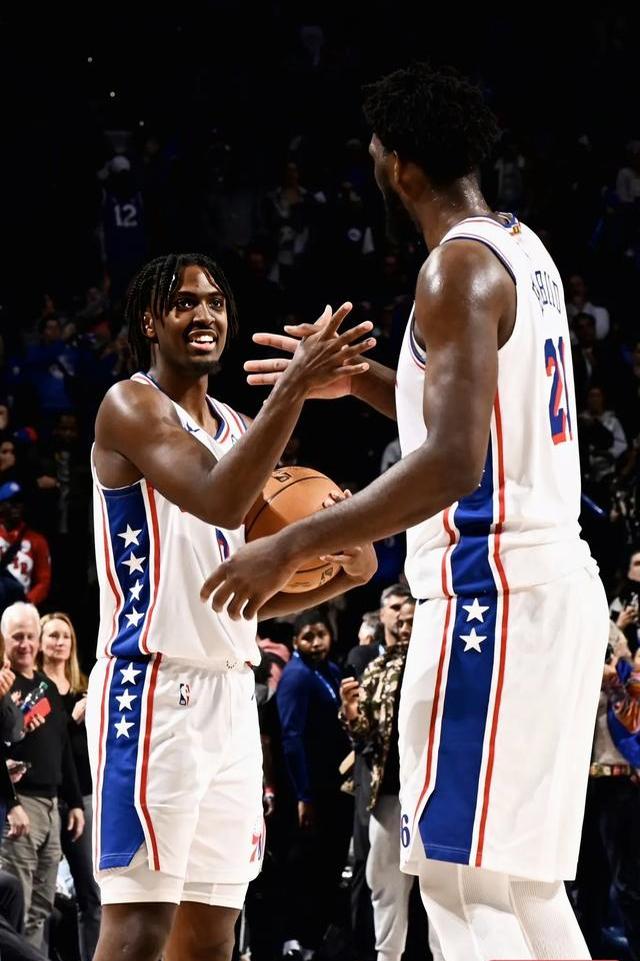 雄鹿险胜凯尔特人,将战76人 雄鹿险胜凯尔特人,将战76人