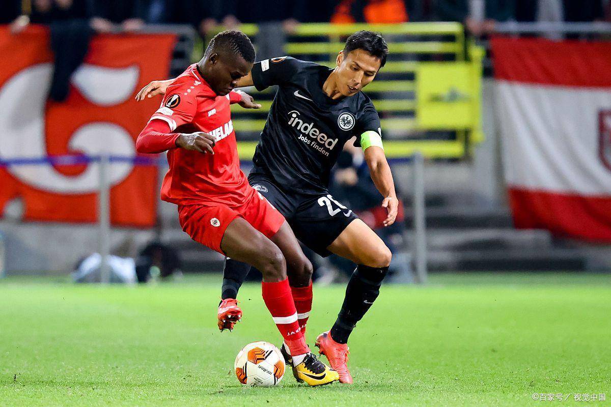 法兰克福客场力克勒沃库森，稳固积分榜前列的简单介绍