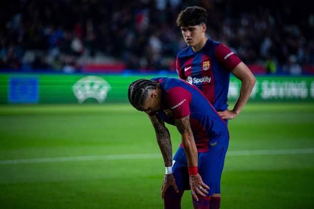 巴黎击败巴萨，夺冠热度飙升