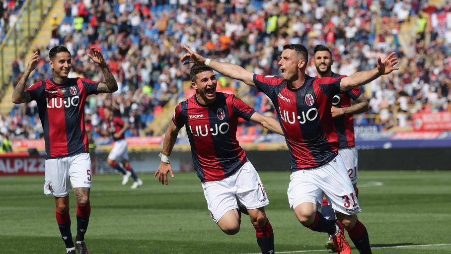 包含佛罗伦萨主场击败对手，中游位置稳固的词条