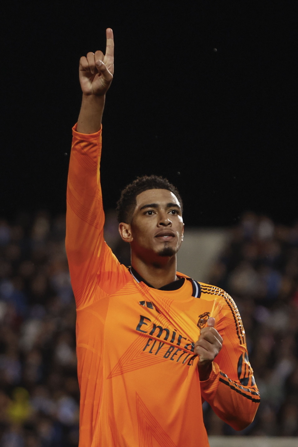 莱加内斯球员被红牌罚下,球队陷入人数劣势的简单介绍 莱加内斯球员被红牌罚下,球队陷入人数劣势的简单介绍